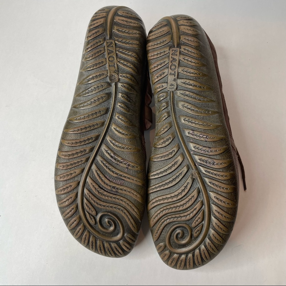 Brown Women's Shoes - Picture 10 of 11